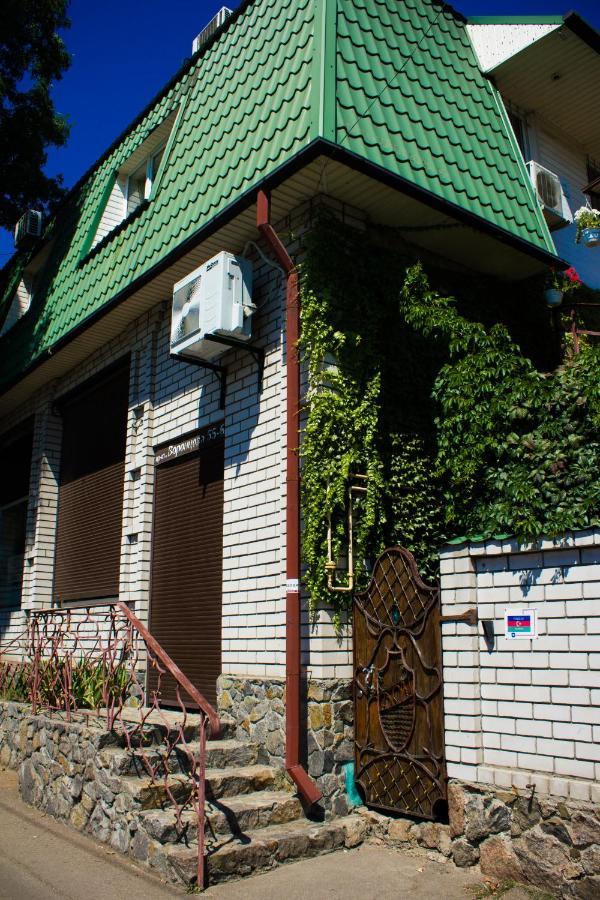 Клуб B55 Hostel Dnjepropetovsk Buitenkant foto